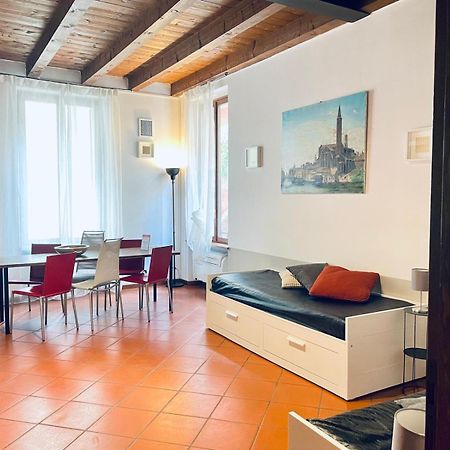 Sottoriva 12 City Center Large Apartment ヴェローナ エクステリア 写真